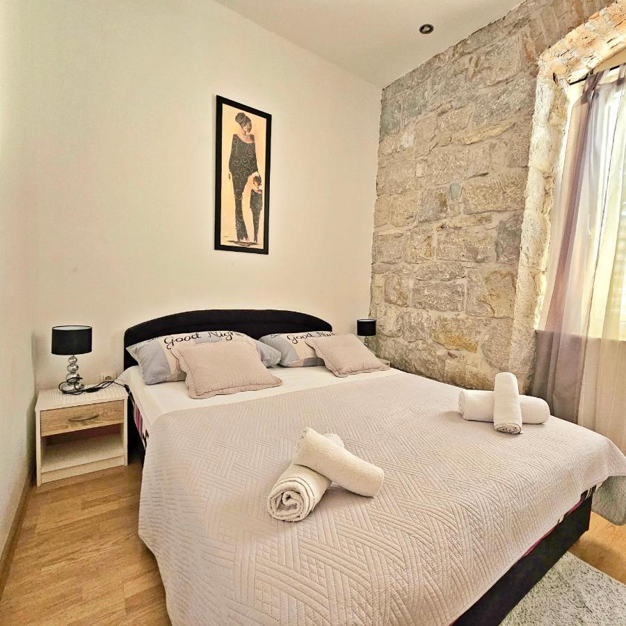 Apartments Moni Split Exterior foto